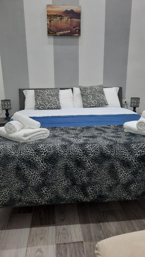 מלון נאפולי Casa Napul'E מראה חיצוני תמונה